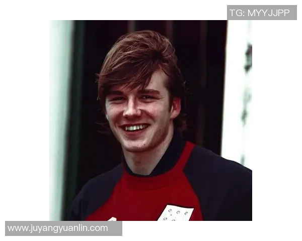 17号球星闪耀绿茵场 世界足球的未来之星与传奇故事 17号球星闪耀绿茵场 世界足球的未来之星与传奇故事