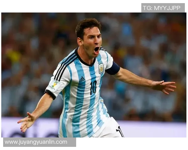 足球巨星风采:探索全球球员的传奇故事与赛场荣耀