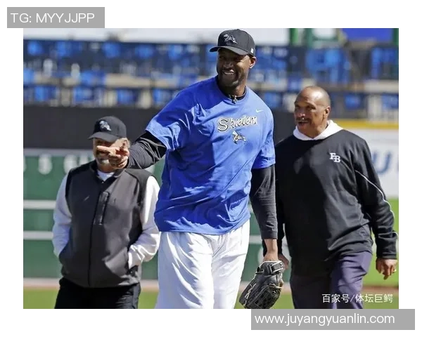 足球球星小腿围测评:如何影响运动表现与受伤风险分析 足球球星小腿围测评:如何影响运动表现与受伤风险分析